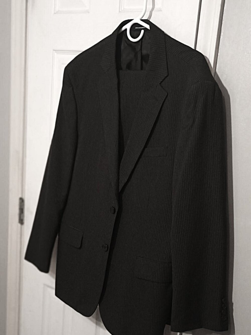 Stafford Men Dark Gray Pinstripe 2 Piece Suit  46S